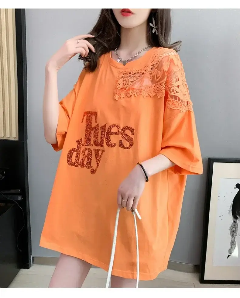 T-shirt en dentelle femme, importé d'Europe, été 2026 nouveau design, lettrage noir, col rond, manches courtes, tendance